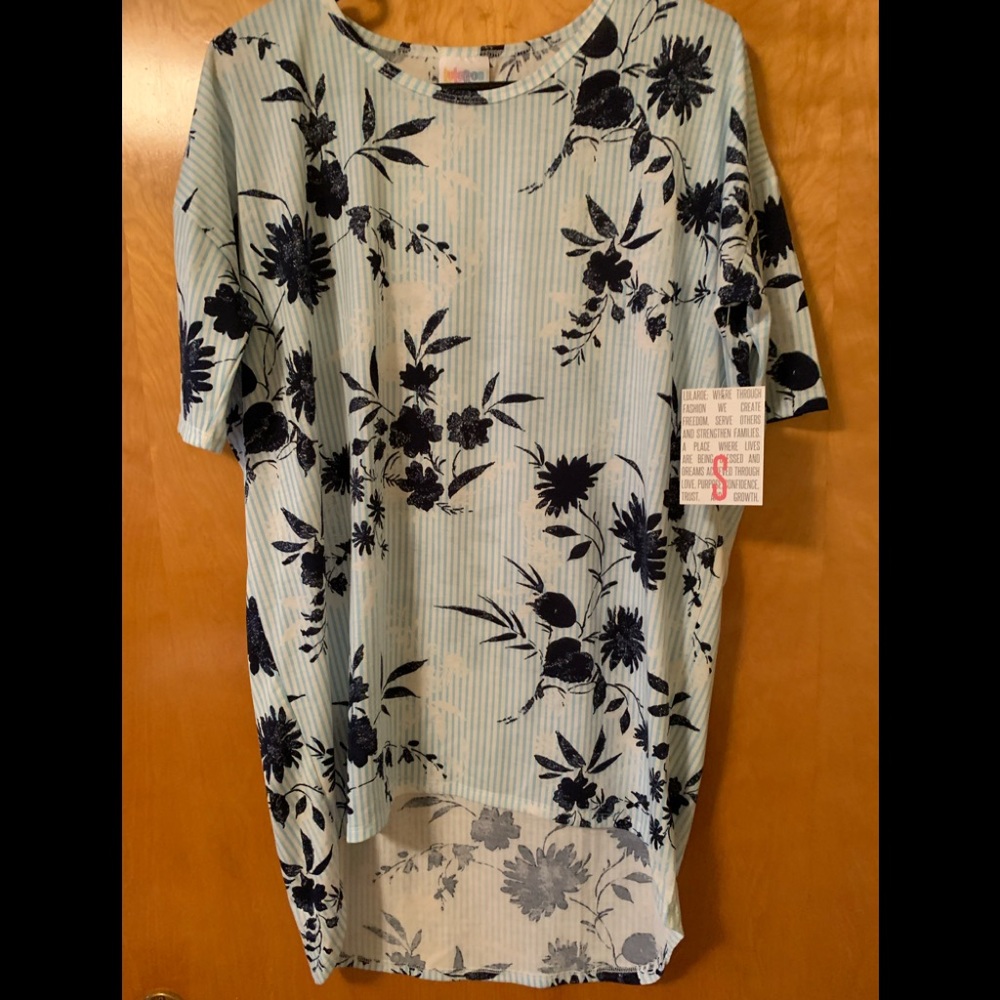 Lularoe floral Irma.  Size S